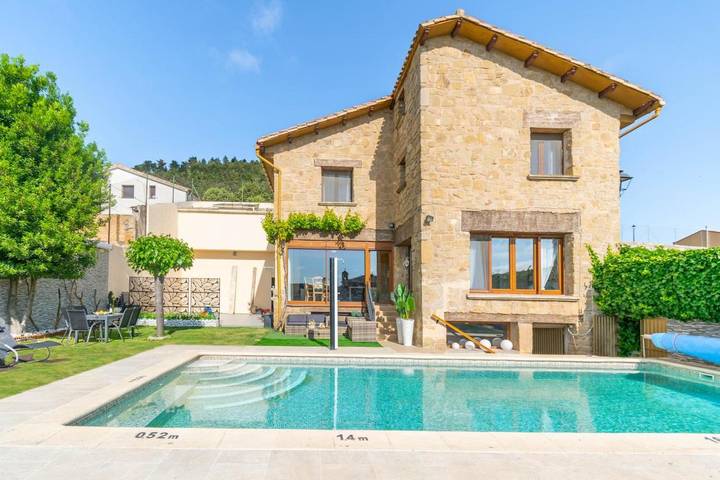 Casa rural con piscina para 12 personas, con vistas además de piscina y jardín en Navarra - 4