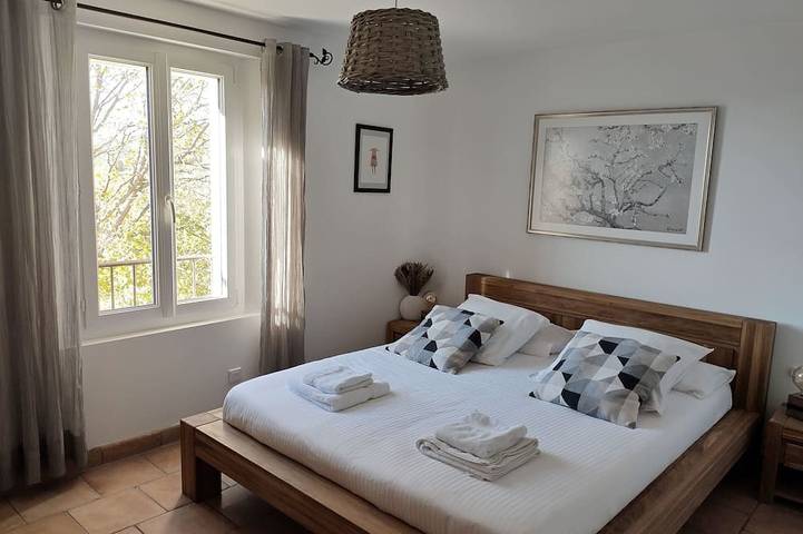 Location de vacances pour 6 personnes, avec jardin à Callas - 2