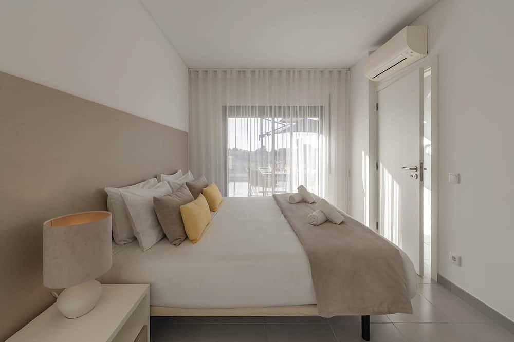 Silver Coast Haven - Private Pool & Terrace in Caldas da Rainha, Leiria District