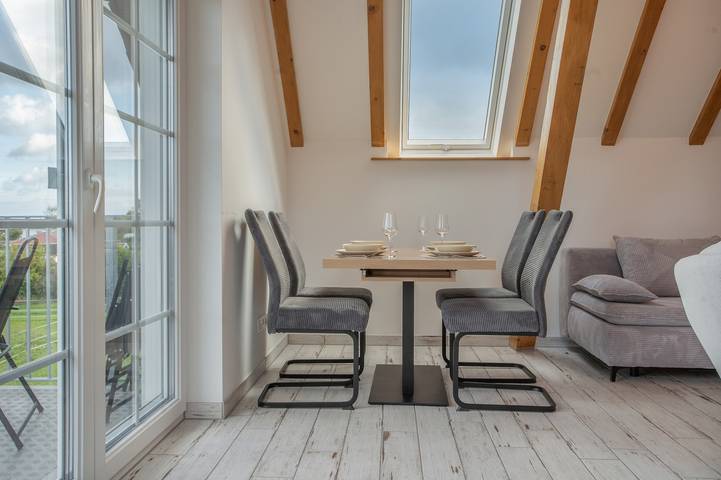 Ferienwohnung für 6 Personen, mit Balkon und Garten in Kröslin - 3