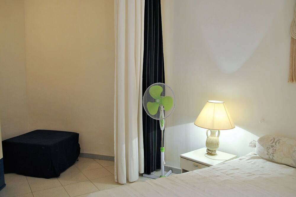 Schönes  Ferienhaus für 4 Gäste mit Klimaanlage,  W-Lan, Tv, Innenhof und Haustiere erlaubt in Sperlonga, Latina Provinz