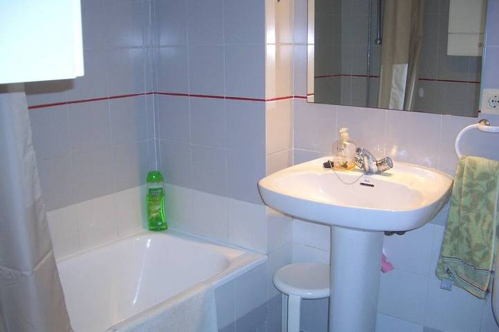 Gîte pour 5 personnes, avec piscine ainsi que jardin et terrasse, animaux acceptés à S'Agaró - 4