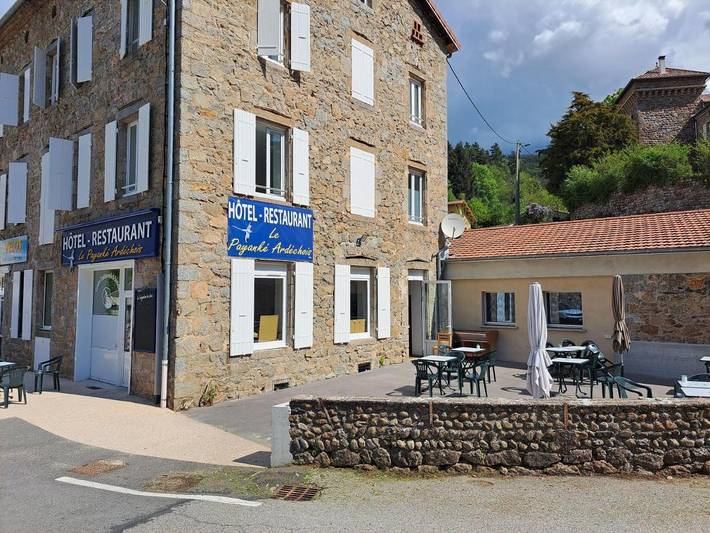 Hôtel pour 3 personnes, avec Terrasse et Vue dans Saint-Martin-de-Valamas - 3