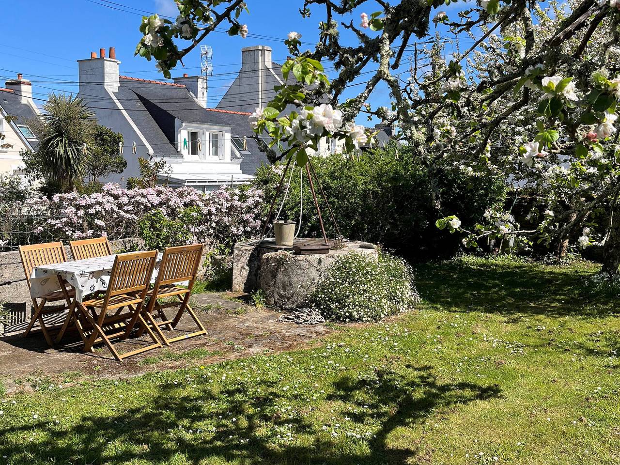 Encantadora casa antigua con jardín cerca del puerto de Groix in Port Lay, Groix