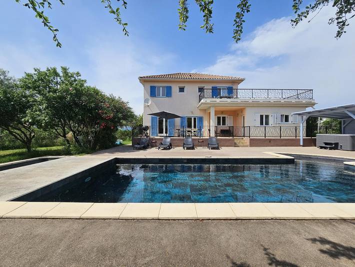 Ferienhaus für 8 Personen, mit Whirlpool und Terrasse sowie Pool am Canal du Midi