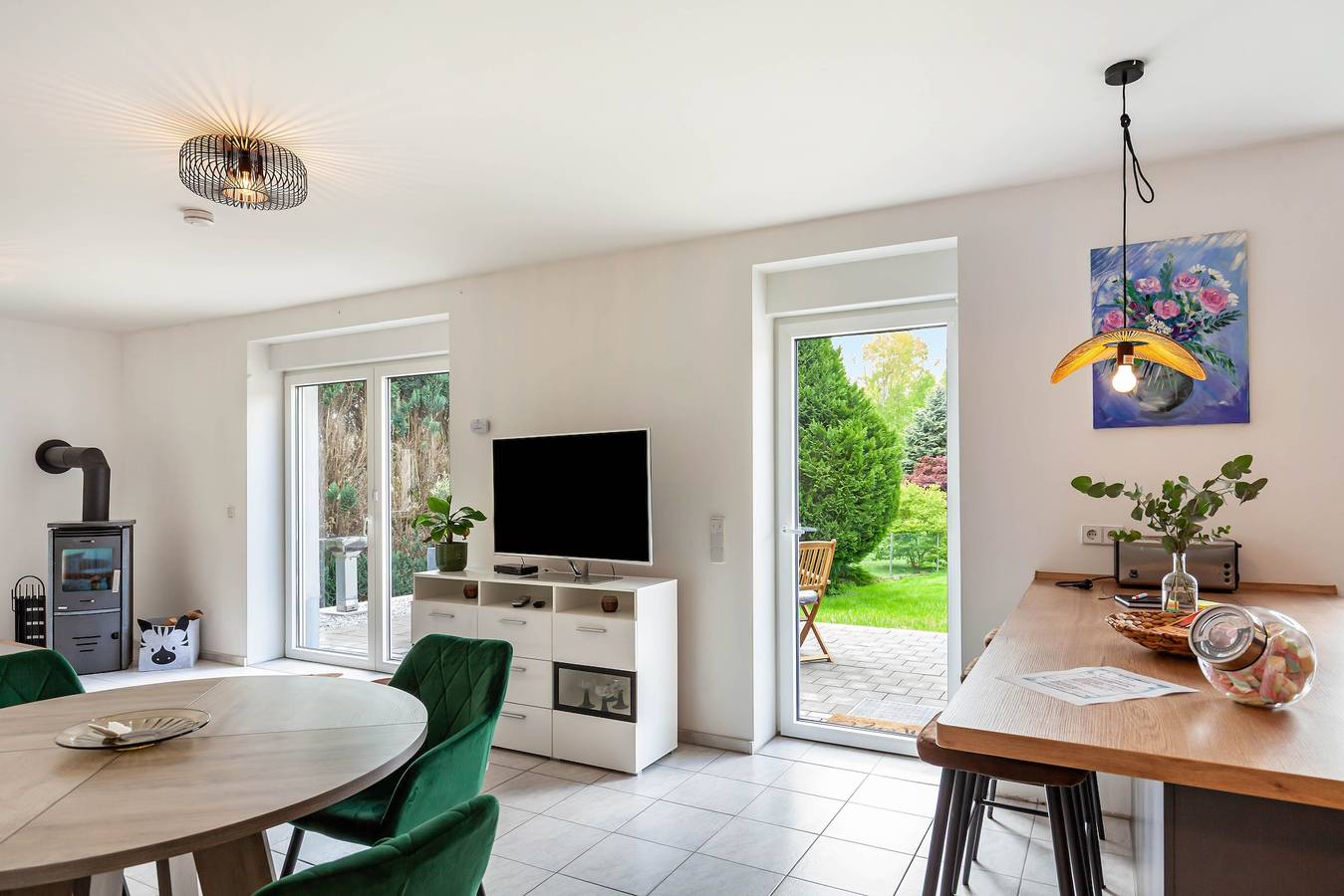 Entire apartment, Apartment 'Ferienwohnung Seeglück' with Private Terrace and Private Garden in Lauchhammer, Naturpark niederlausitzer heidelandschaft (Brandenburg)