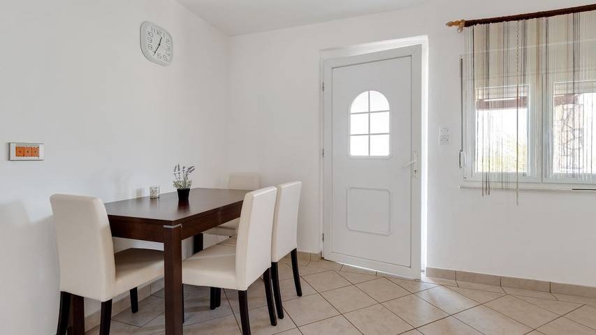 Ferienhaus für 5 Personen, mit Garten in Jasenice - 3