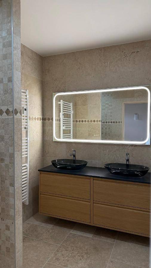 Location de vacances pour 4 personnes, avec terrasse ainsi que vue et jardin, animaux acceptés à Nouans-les-Fontaines - 4