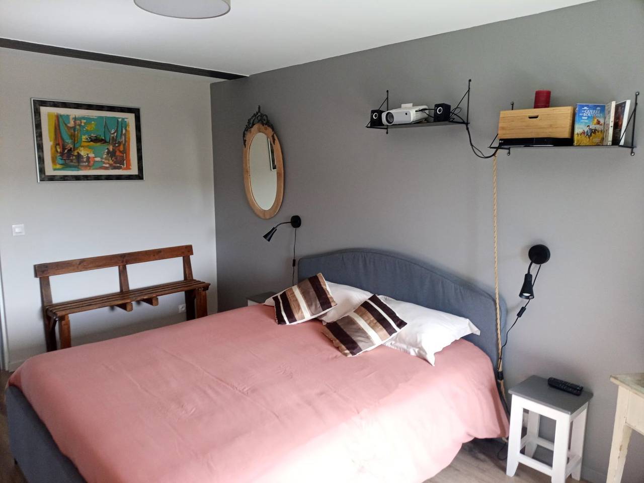 Les chambres d'hôtes de la Croisée en Auvergne - Chambre l'Atelier in Fay-sur-Lignon, Parc naturel régional des Monts d'Ardèche