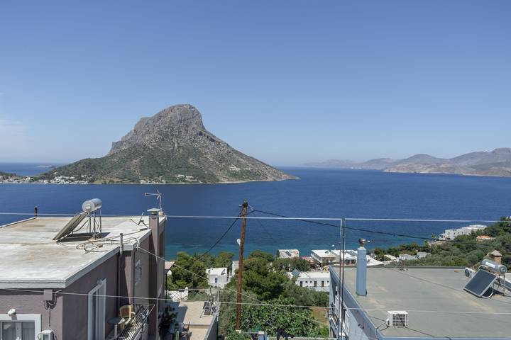 Ganze Wohnung, Apartment 'Regina 1' mit Meerblick, Wlan und Klimaanlage in Mirties, Kalymnos