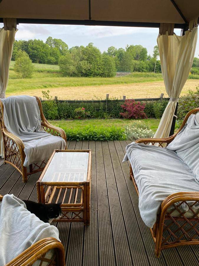 Location de vacances pour 2 personnes, avec vue et jardin à Saint-Cyr-du-Bailleul - 4