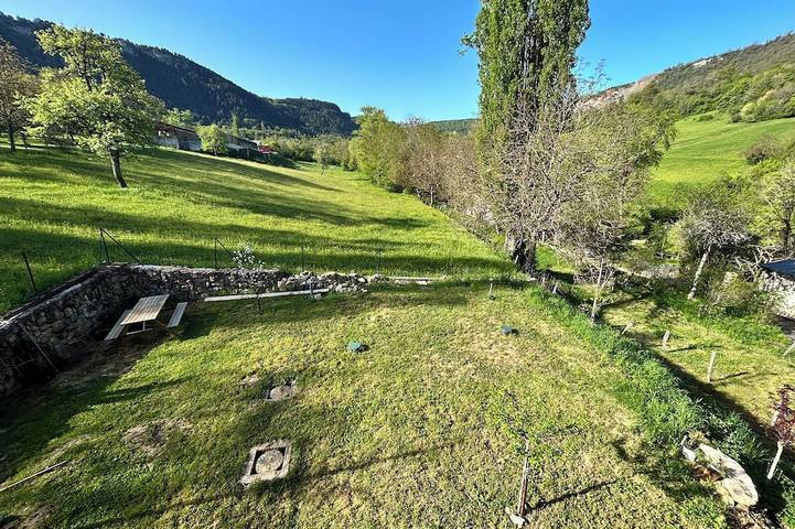 Location de vacances pour 11 personnes, avec Jardin à Saint-Saturnin (Lozère)