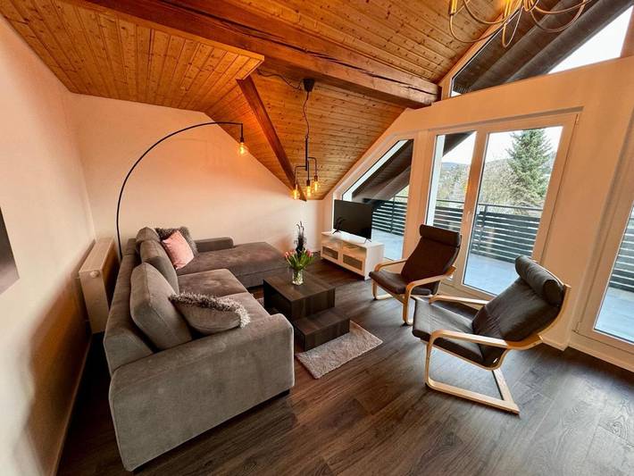 Ferienwohnung für 8 Personen, mit Balkon und Terrasse sowie Garten und Ausblick in Reichelsheim - 3