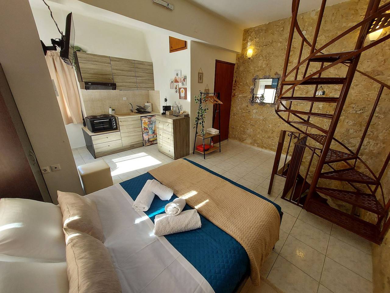Ganze Wohnung, Ferienwohnung für 4 Personen mit Terrasse in Rethymno (Stadt), Rethymno und Umgebung