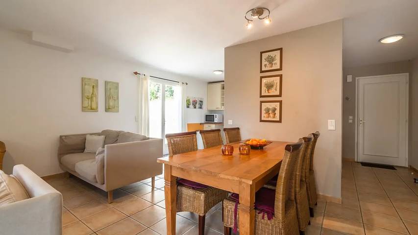 Location de vacances pour 7 personnes, avec Jacuzzi et Terrasse ainsi que Jardin et Piscine à Félines-Minervois - 4