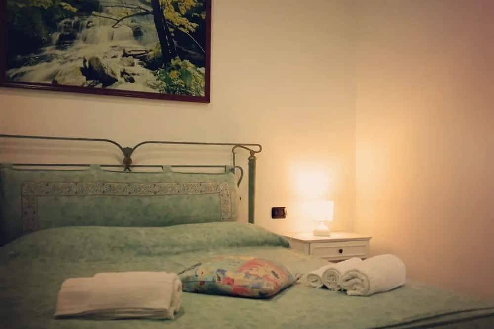 Tipico Casale rurale anni 60 di 130 mq. della Valle D'itria in Cisternino, Salento