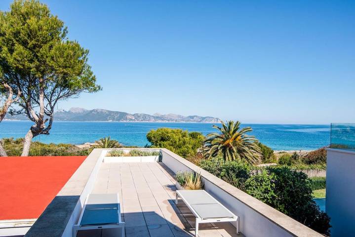 Casa de vacaciones para 10 personas, con Balcón y Terraza además de Jardín y Vistas en Playa de Sant Joan