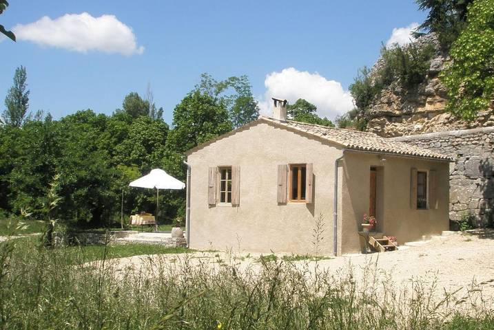 Gîte pour 3 personnes, avec jardin