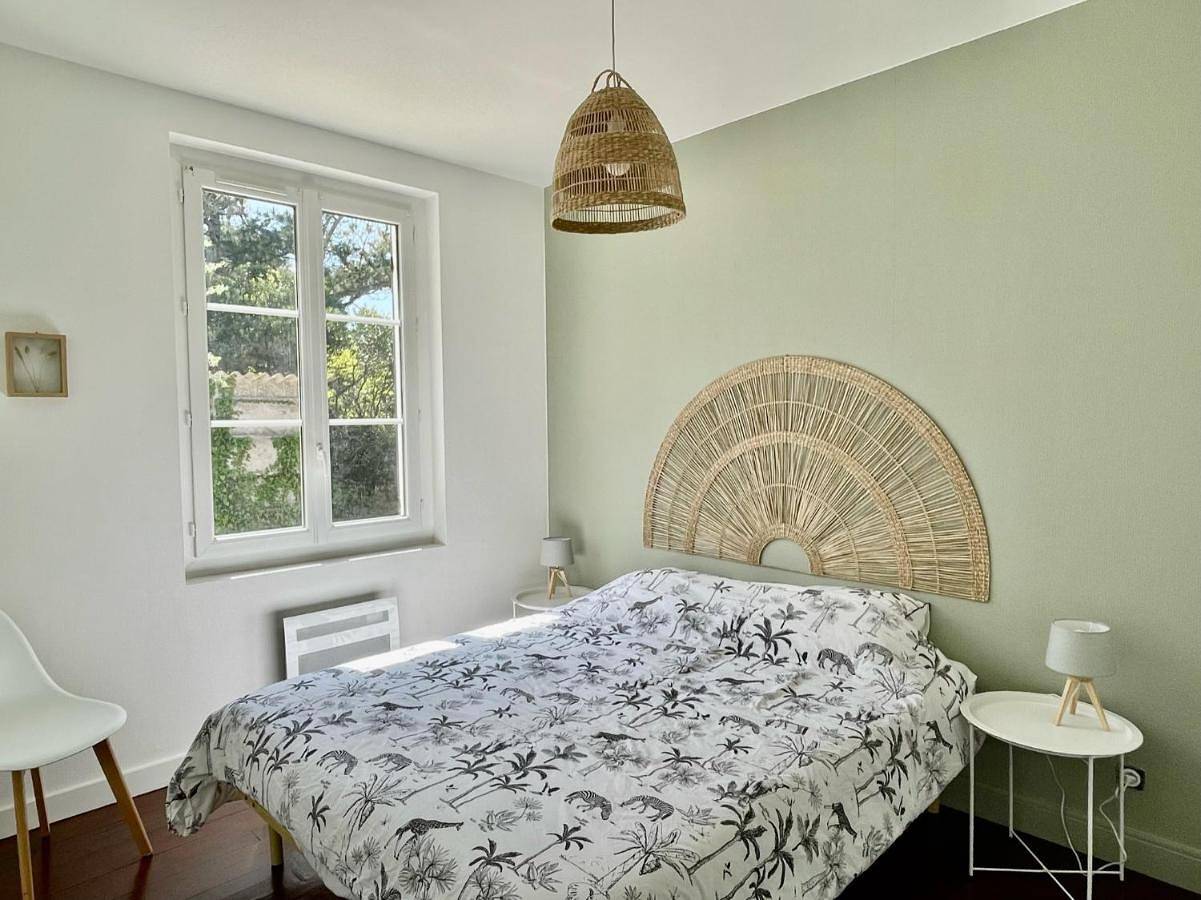 Three-Bedroom Villa in Soulac-sur-Mer, Lesparre-Médoc region