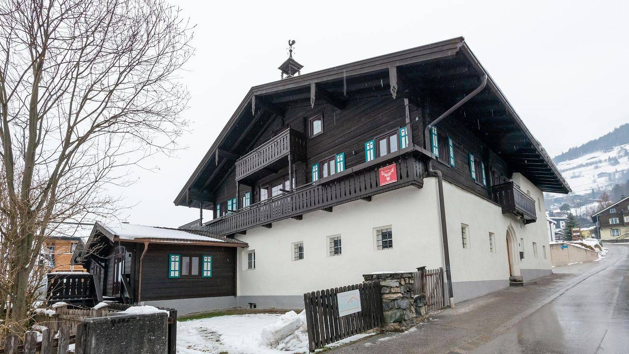 Vacation house for 12 people with terrace in Steindorf (Niedernsill), Niedernsill