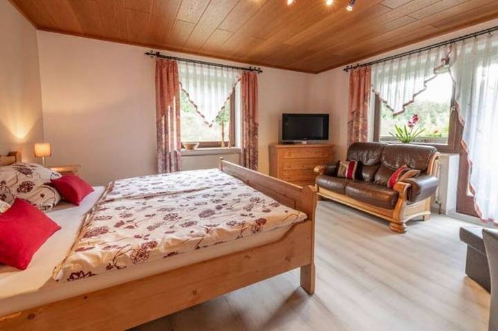 Gîte pour 5 personnes, avec balcon à Waischenfeld - 2