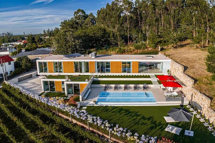 Casa de férias para 14 pessoas, com Varanda e Terraço e ainda Jardim and Piscina em Oliveira de Frades