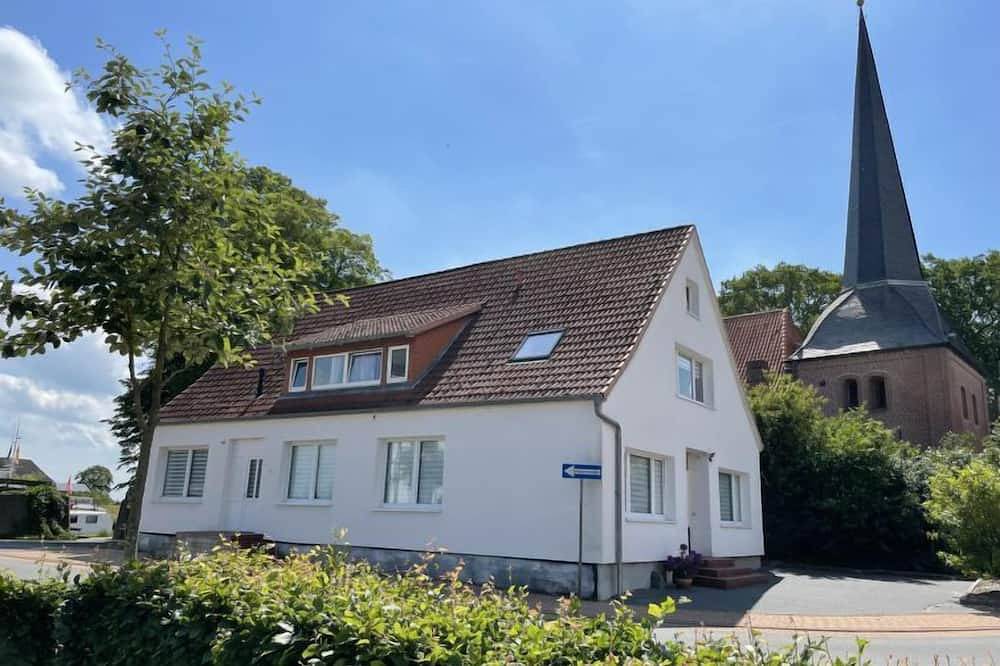 Ganze Wohnung, Am Ostedeich by Interhome in Oberndorf-Oste, Cuxland