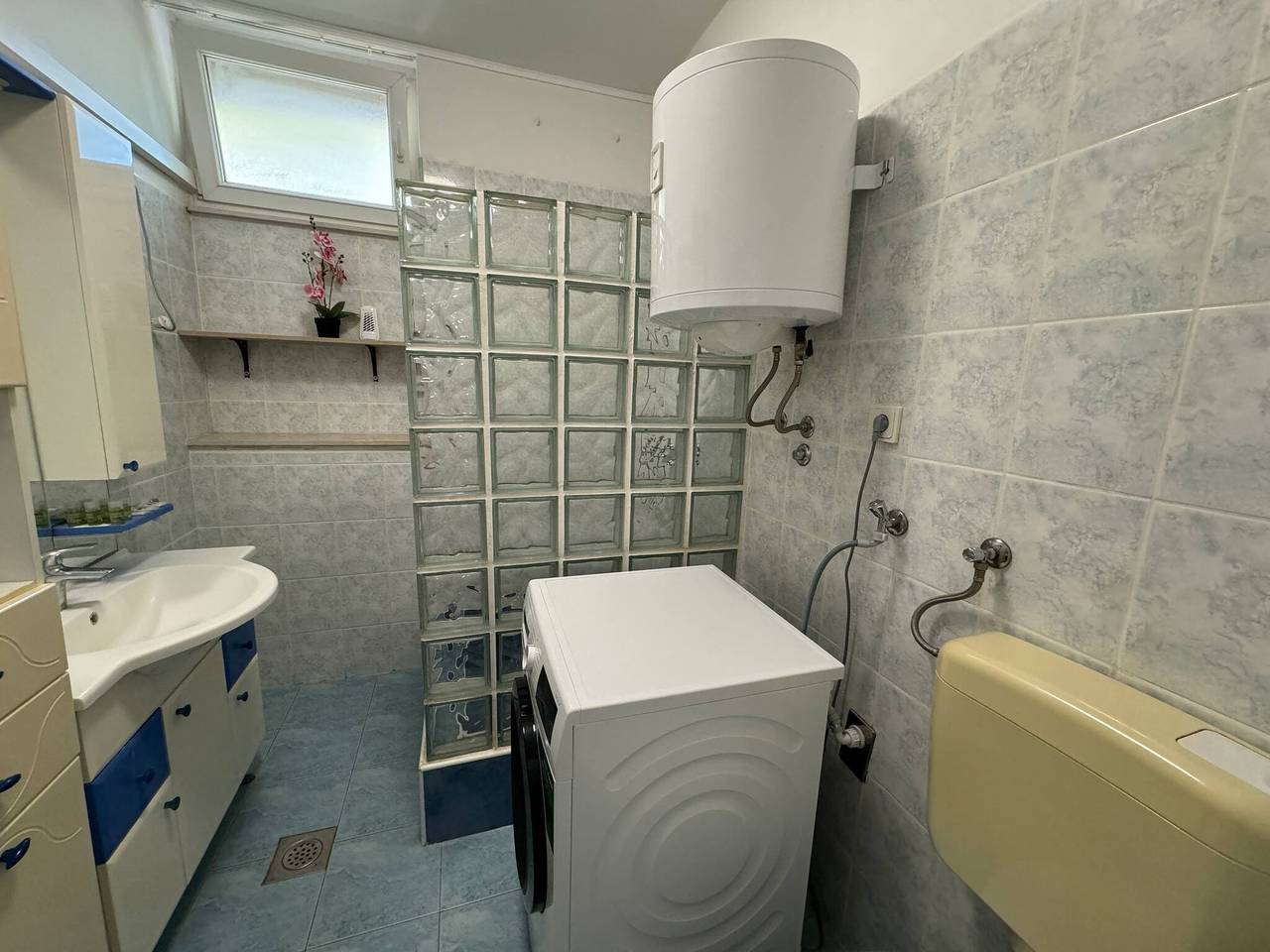 Hel leilighet, Large 3Br apartment in the center & sand beach 5Bd in Bačvice, Split