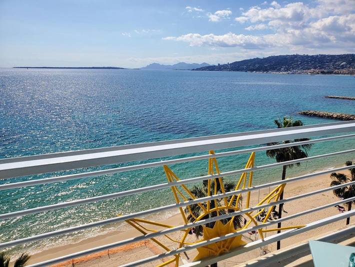 Ferienwohnung für 2 Personen, mit Balkon und Terrasse sowie Ausblick in Juan-les-Pins
