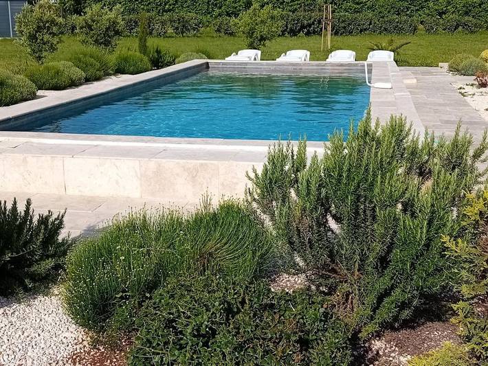 Villa pour 8 personnes, avec Terrasse et Jardin ainsi que Bassin pour enfant et Piscine à Arles - 2