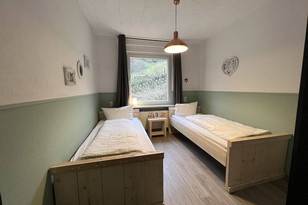 Platell Ferienhäuser Lerbach, für bis zu 8 personen mit Kamin in Osterode, Harzvorland