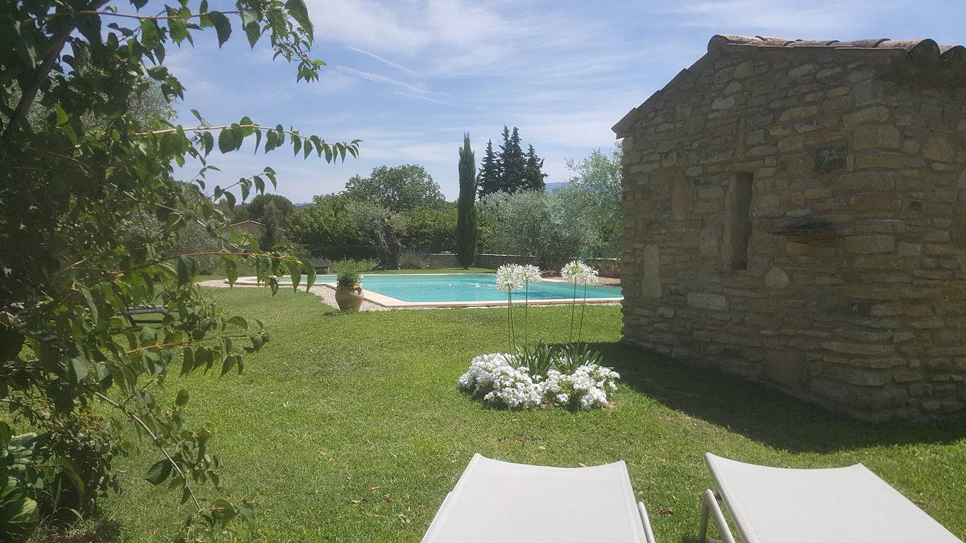 Mas provençal 200 m², climatisé, piscine, classé 4 **** in Vaison-la-Romaine, Parc naturel régional du Mont-Ventoux