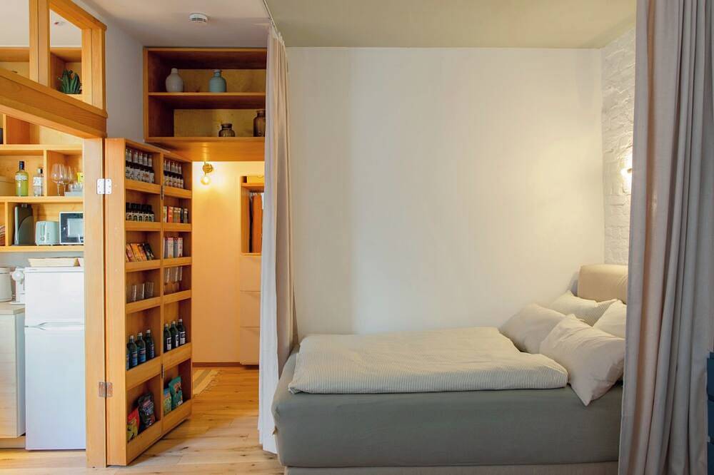 Ganze Wohnung, Charming Urban Retreat: A Gem in the Heart of Wedding at Vibrant Leopoldplatz in Wedding Berlin, Berlin
