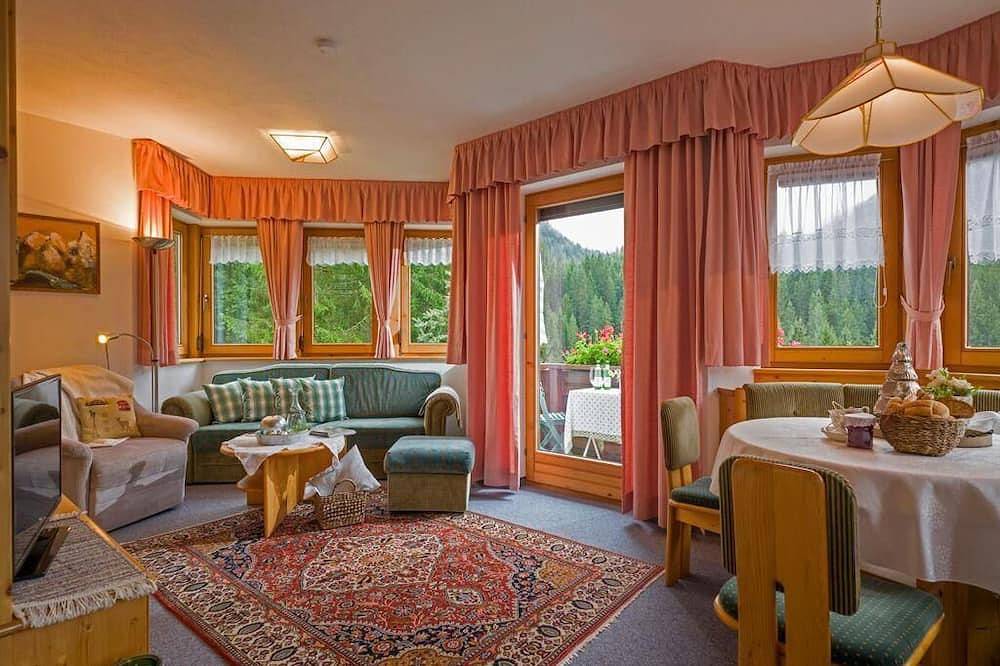Ganze Wohnung, Ferienwohnung Gmünd für 1 - 6 Personen mit 2 Schlafzimmern - Ferienwohnung in Gerlos, Zillertaler Alpen