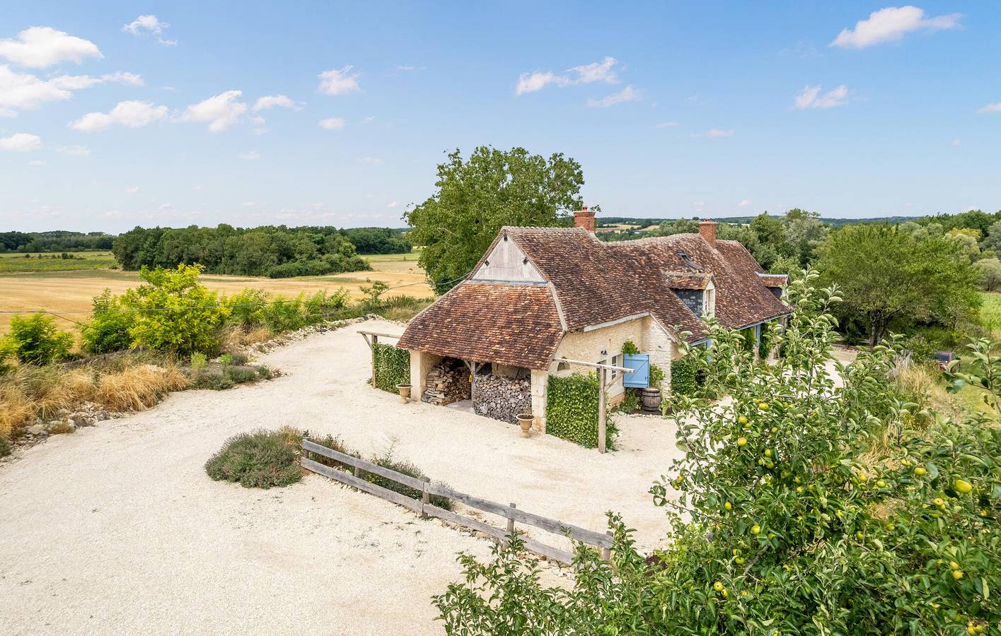 Appartement de jardin confortable avec Wifi et parking, à 2 km d'Auquemesnil in Palluau-sur-Indre, Région de Châteauroux