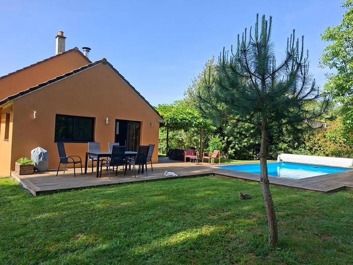 Appartement de vacances pour 4 personnes, avec Terrasse ainsi que Jardin et Piscine