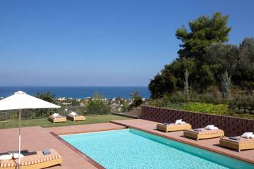 Villa per 4 Persone in Eubea, Foto 1