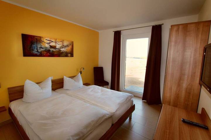 Bauernhof für 4 Personen, mit Pool und Garten sowie Terrasse und Sauna, mit Haustier in Göhren-Lebbin - 2