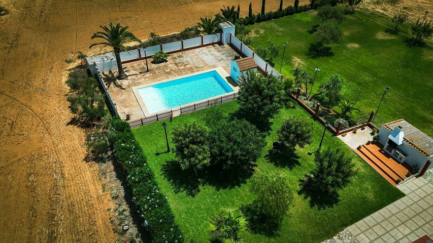 Privates Ferienhaus mit Pool in der Nähe von Sevilla in Utrera, Sevilla Provinz