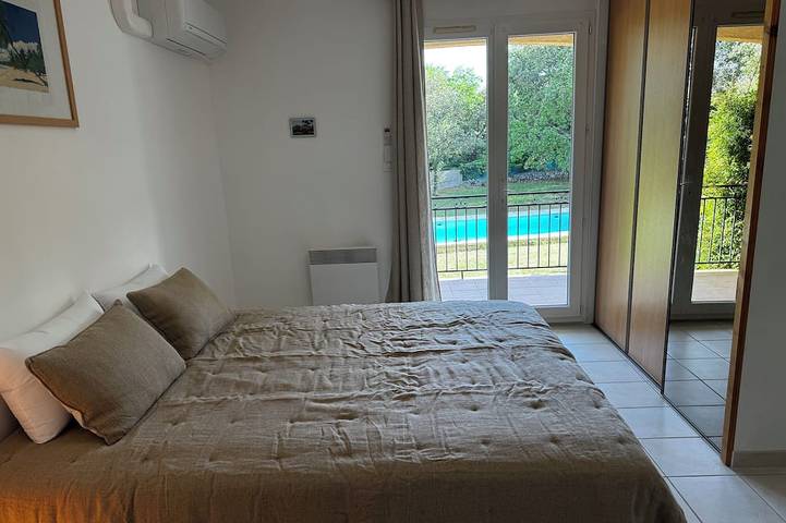 Location de vacances pour 5 personnes, avec jardin ainsi que piscine et terrasse à Garrigues-Sainte-Eulalie - 4