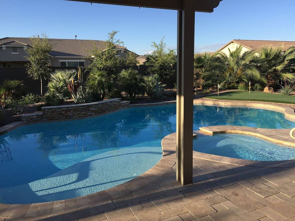 Luxury Home Pool / Spa, Putting Green, Billardtisch, Sprühsystem in Gilbert, Maricopa County