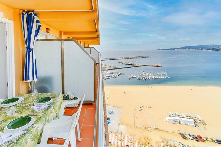 Ferienwohnung für 4 Personen, mit Terrasse und Meerblick in Palamós - 3