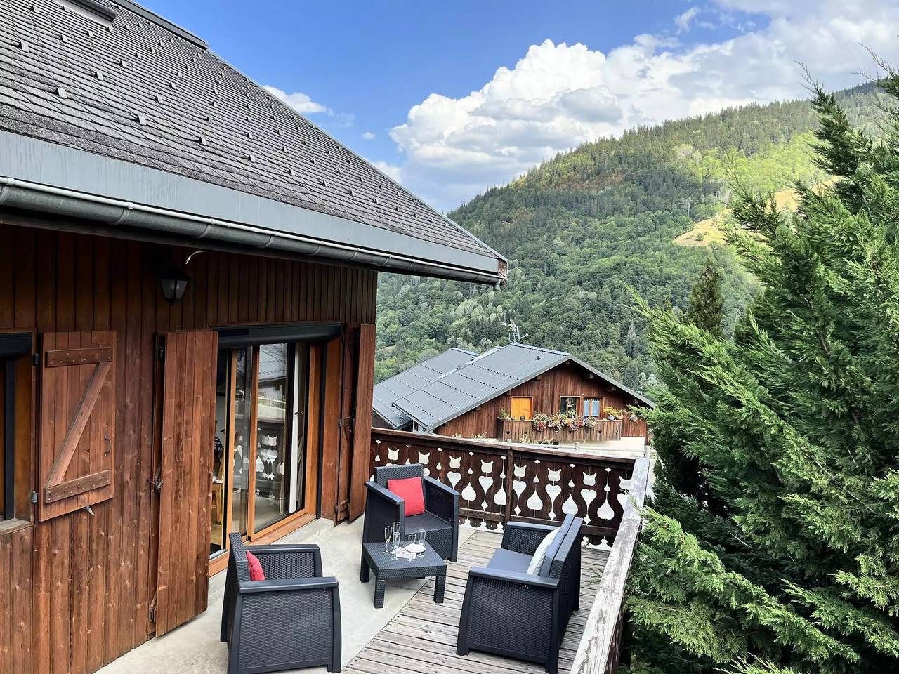 An elegant cocoon in the heart of Les Allues in Les Allues, Les Trois Vallées