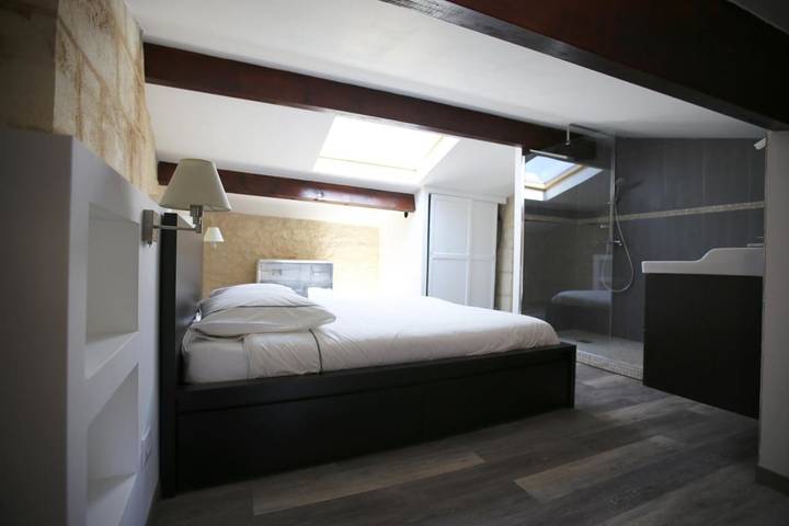 Location de vacances pour 2 personnes, avec Terrasse ainsi que Jardin et Piscine à Saint-Germain-du-Puch