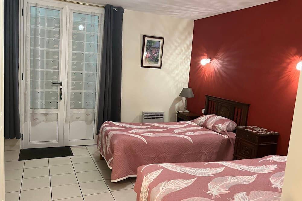 Chambres Ouessant Pmr du Ménez-Hom in Plomodiern, Iroise