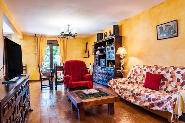 Chalet para 8 personas, con jardín y balcón, Familias con niños en Castilla y León - 2