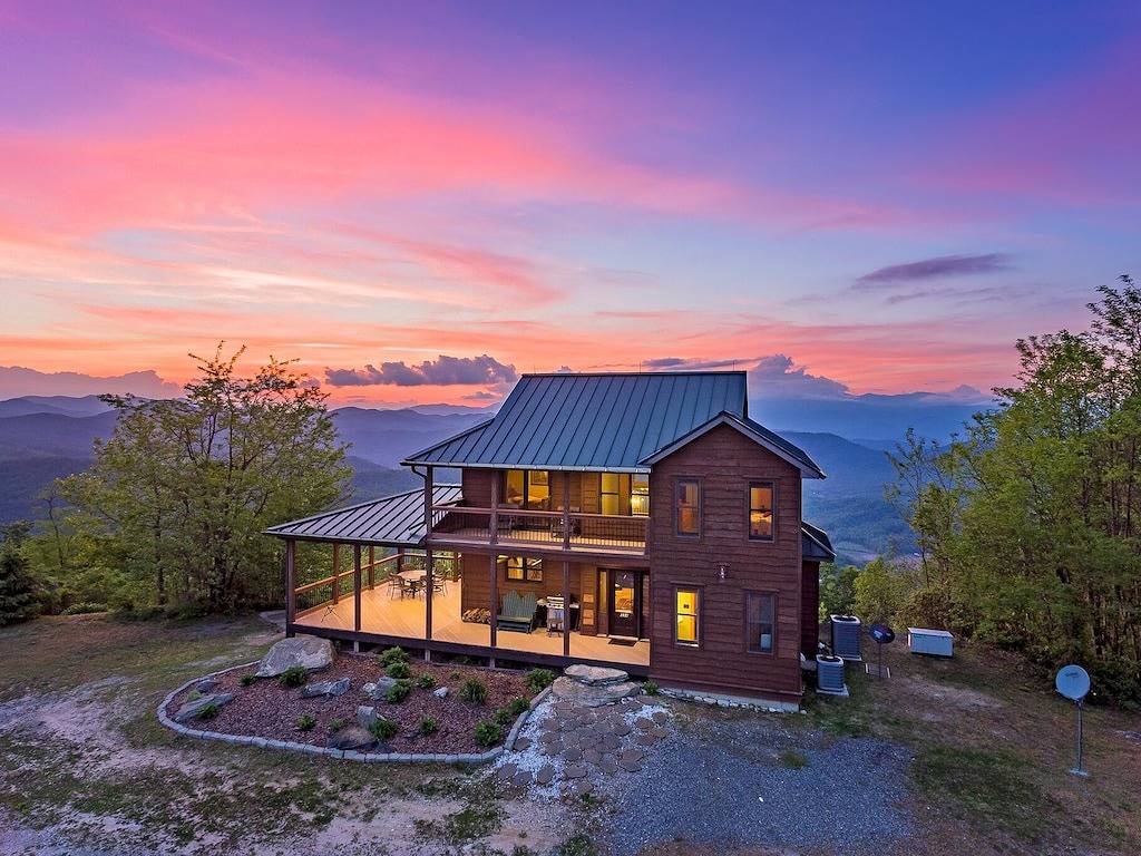 Nahe Asheville, nahe den Sternen, fast perfekt! Fast der Himmel. 3000 ft. in McDowell County