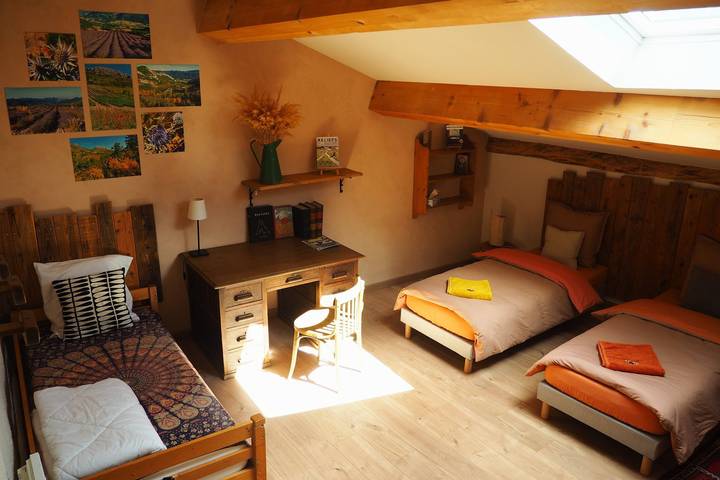 Location de vacances pour 2 personnes, avec jardin dans Parc naturel régional des Baronnies provençales