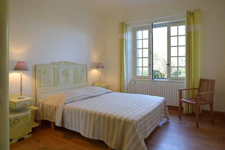 Location de vacances pour 8 personnes, avec jardin et terrasse, animaux acceptés dans Plage de Grève Blanche (Guilvinec) - 4