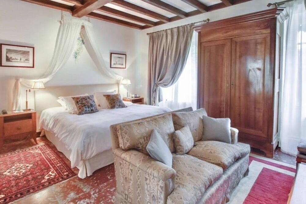 Suite Réberga in Saint-Affrique-les-Montagnes, Región de Castres